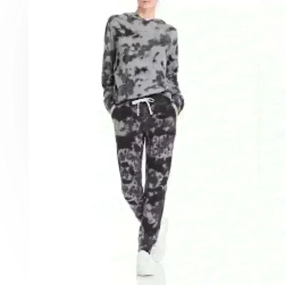 Monrow Crystal cotton blend elastic waist drawstring banded leg tye dyed joggers - Picture 1 of 6